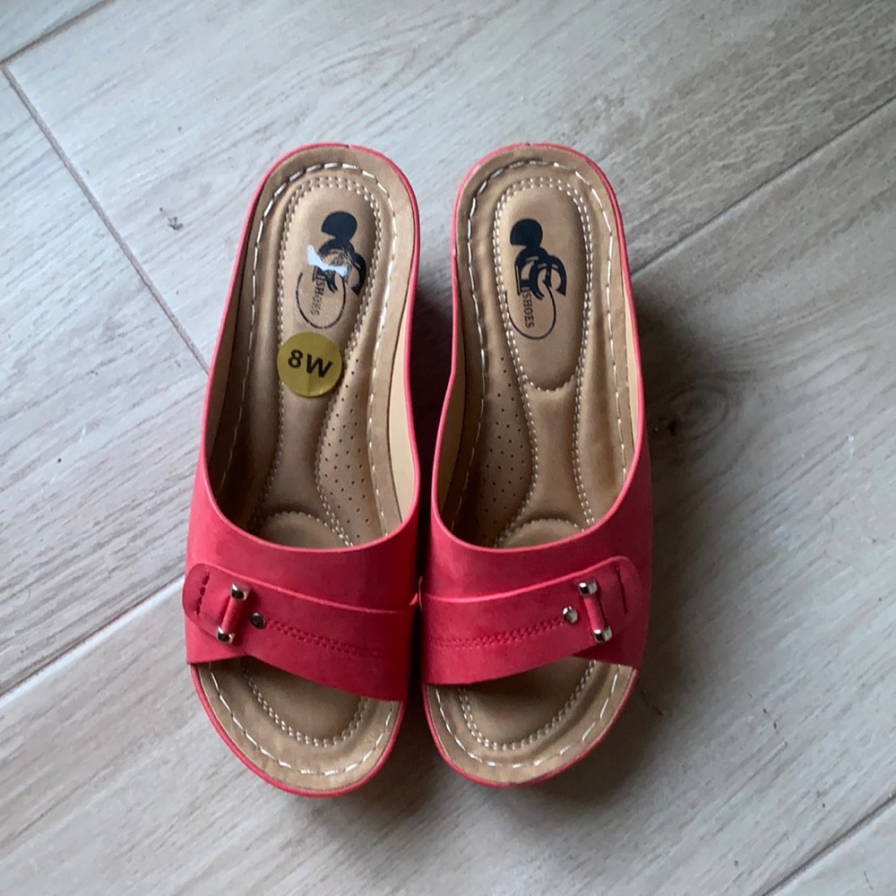 Brand New Coral Color Wedges